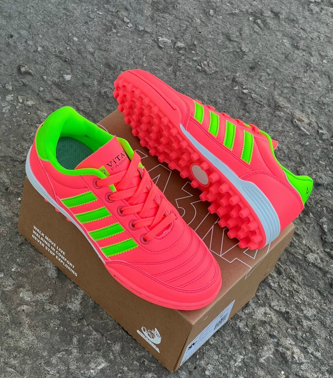 сороконожки адидас мундиаль тим,футбольная ,бутса футбольный,кроссовки футбольные,сороконожка для футбола