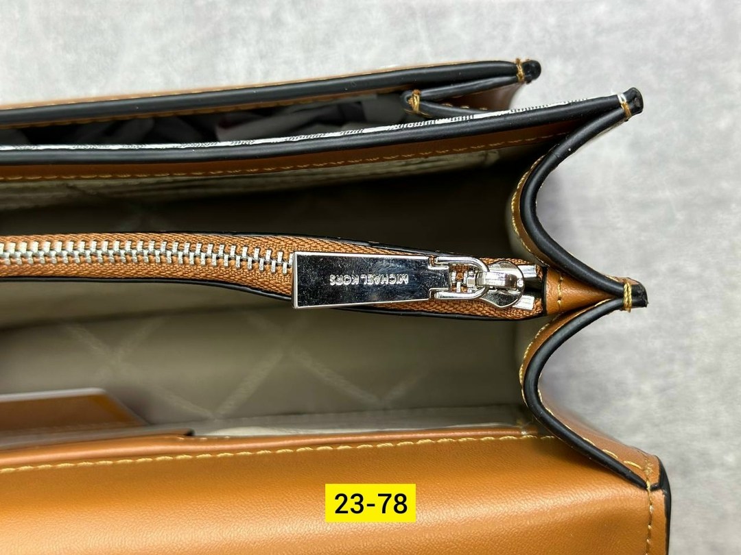 сумки женская,сумка,сумки michael kors,сумка через плечо michael kors,кожаная сумка