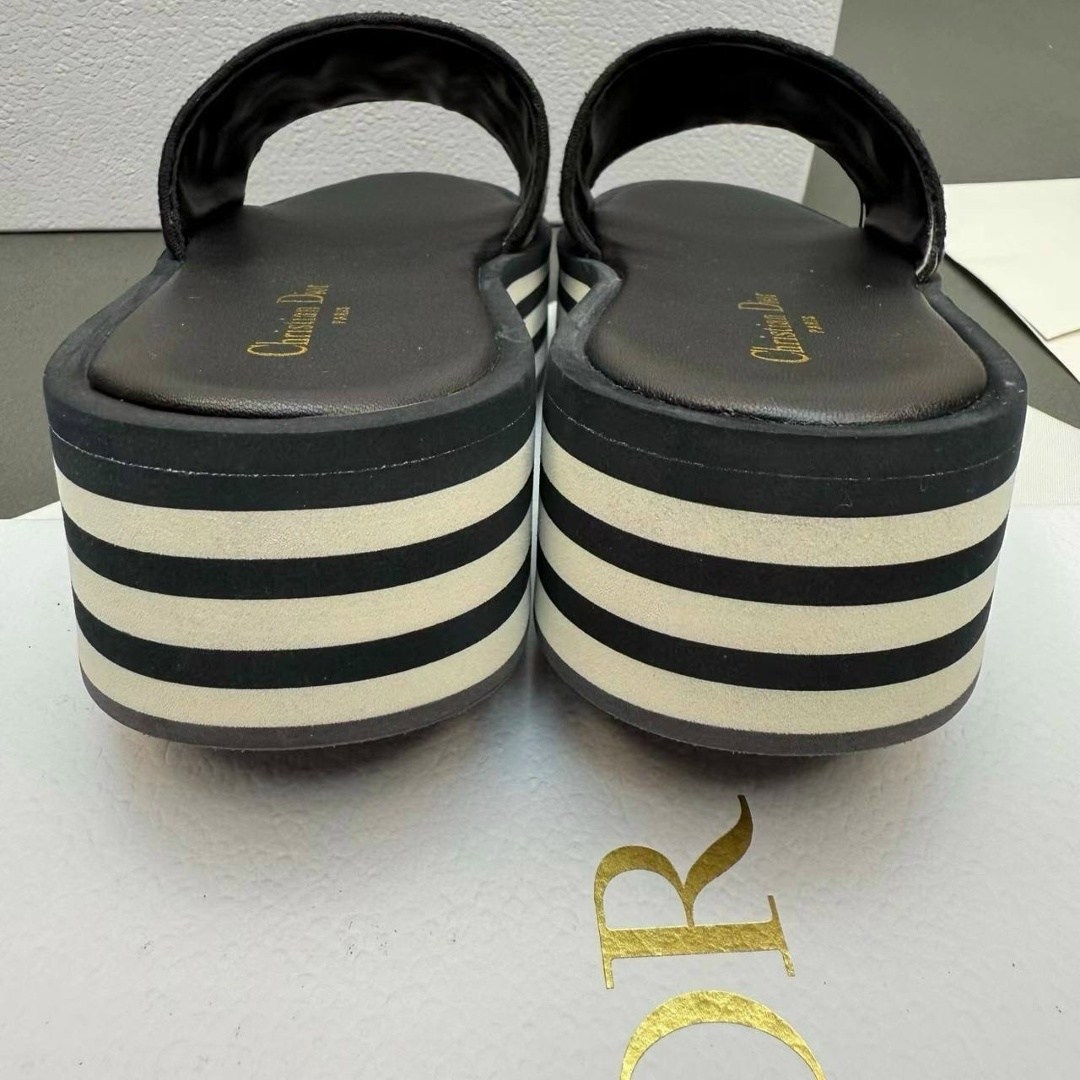 dior dway шлепанцы,шлепанцы christian dior,шлепанцы кристиан диор,шлепки диор женские,шлепанцы женские christian dior