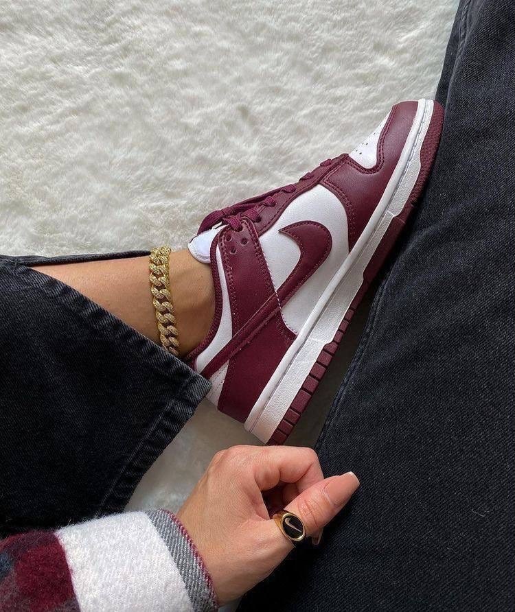 nike dunk low bordeaux,nike dunk low team red,кроссовки nike dunk low retro,кроссовки,красовки женские бардовые