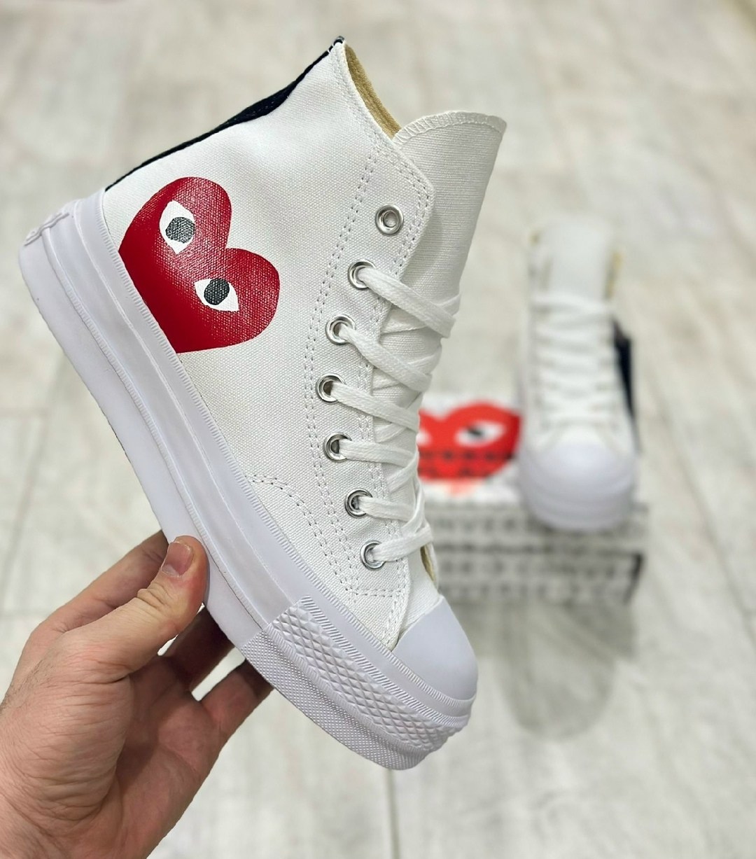 converse comme des garcons,comme des garcons play x converse chuck taylor,конверсы comme des garcons,comme des garcons кеды,кеды cdg play x converse chuck taylor collection