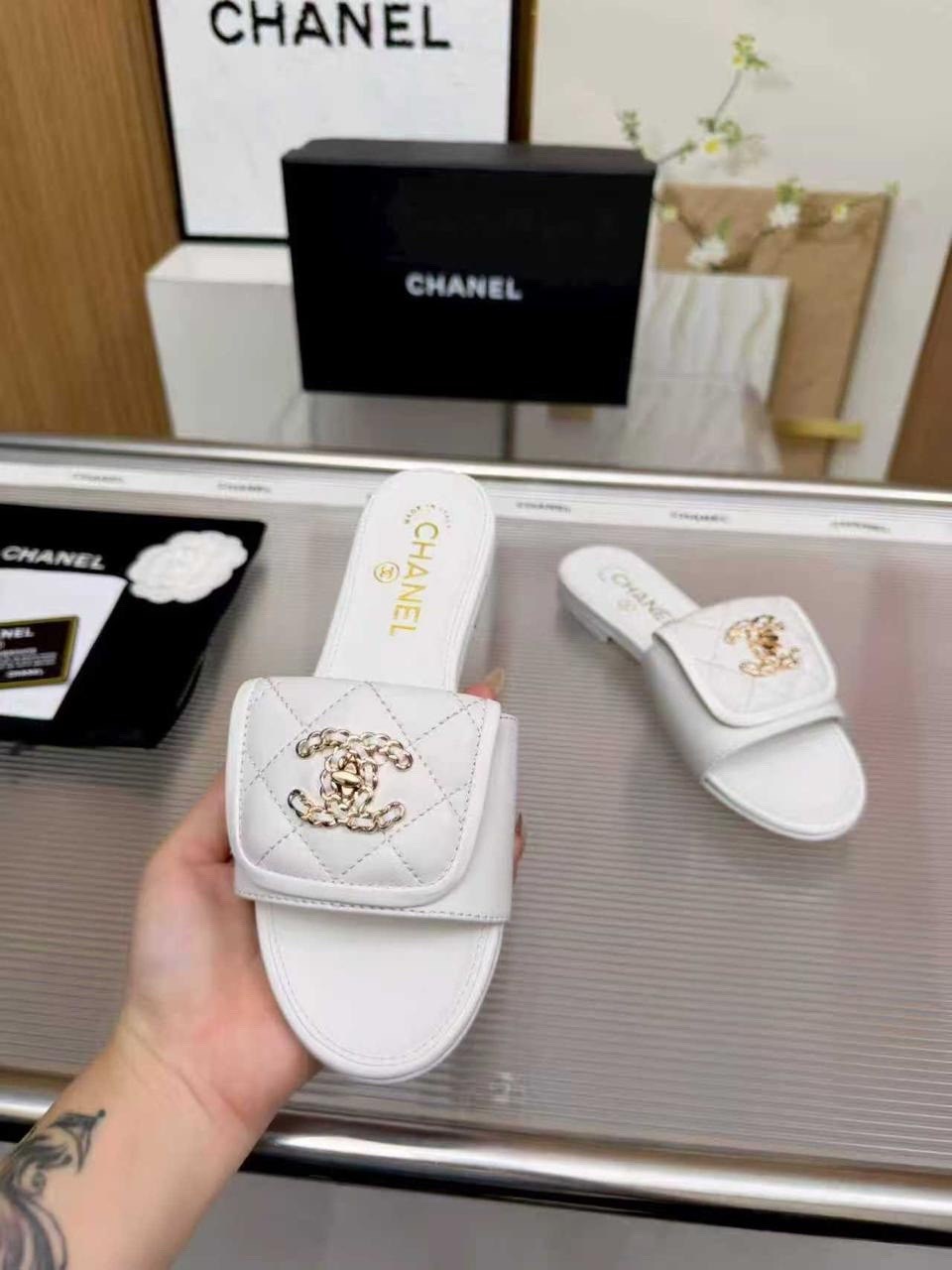 шлепанцы chanel,шлепанцы женские chanel,тапочки женские chanel,тапочки chanel,мюли chanel
