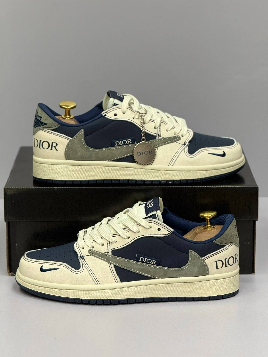 dior кроссовки,кроссовки travis scott x air jordan 1 low,кроссовки travis scott x air jordan 1 low x dior nike,баскетбольная ,dior кроссовки мужские