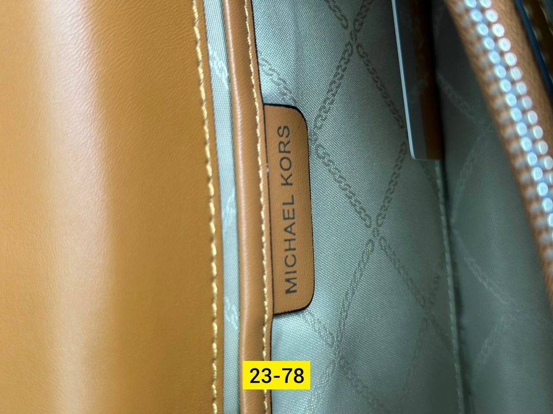 сумки женская,сумка,сумки michael kors,сумка через плечо michael kors,кожаная сумка
