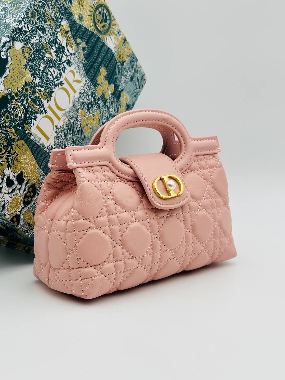 dior сумка,сумка диор,christian dior сумка,сумка диор женская,сумка диор оригинал
