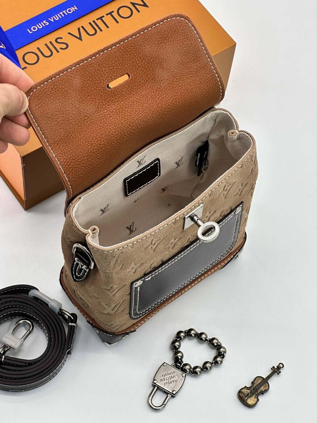 louis vuitton рюкзак,сумка женская louis vuitton,cумка louis vuitton,луи виттон рюкзак,женские рюкзаки