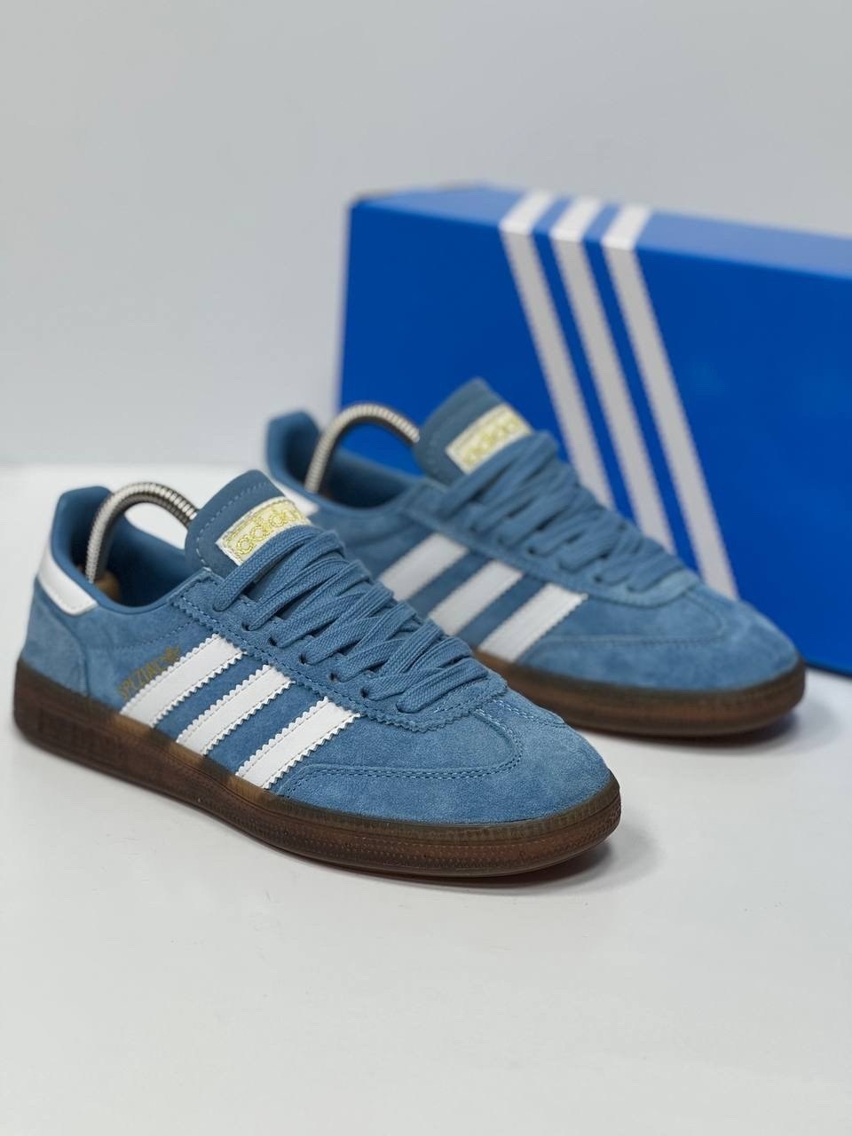 адидас кроссовки специал spezial,кроссовки adidas spezial,кроссовки adidas spezial голубые,кроссовки adidas spezial handball blue,кроссовки adidas spezial sky blue / gum