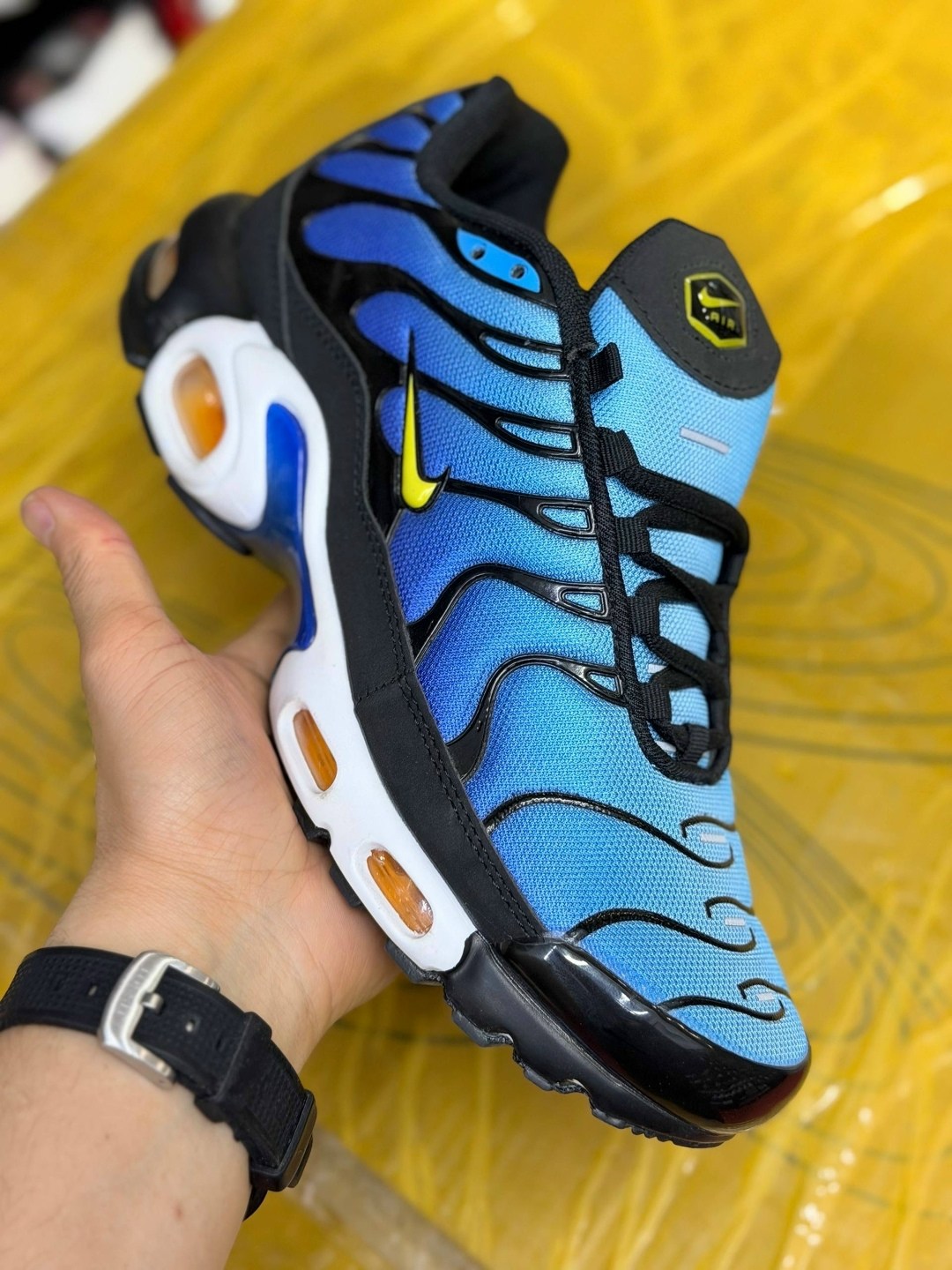 кроссовки nike air max tn plus,nike air max tn plus,найк тн плюс фиолетовые,кроссовки,nike air max tn plus x supreme purple