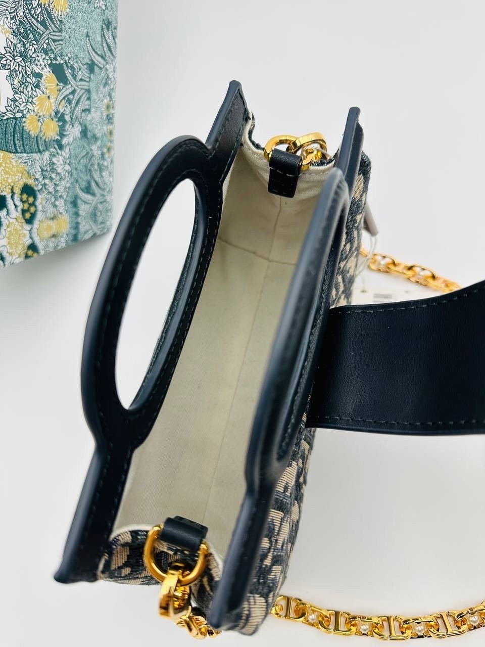 dior сумка,сумка диор,christian dior сумка,сумка диор женская,сумка диор оригинал