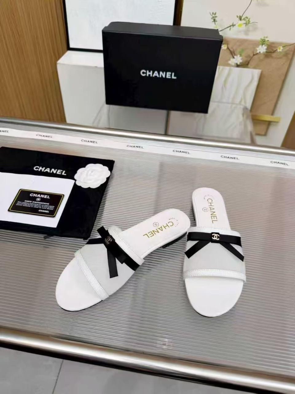 шлепанцы chanel,тапочки chanel женские,тапочки chanel,chanel шлепанцы женские,тапочки для женщин в стиле chanel