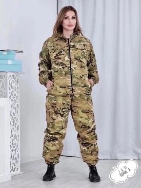 Костюм