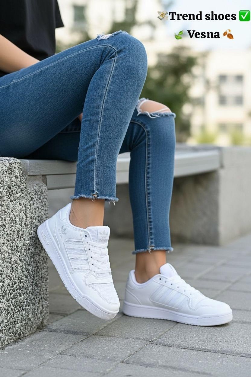 кроссовки adidas женские,женские кроссовки адидас белые классические,кроссовки adidas,кроссовки,кроссовки адидас 4 полоски