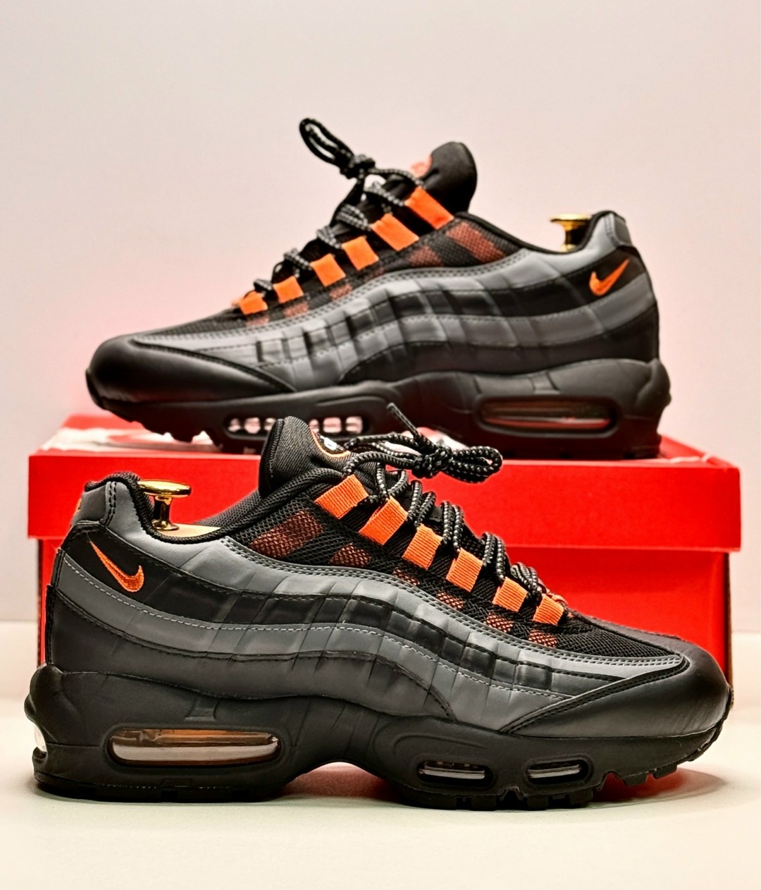 nike air max 95 ultra se black orange,nike air max 95,кроссовки nike air max 95,nike air max 95 essential,nike air max 95 черно оранжевые