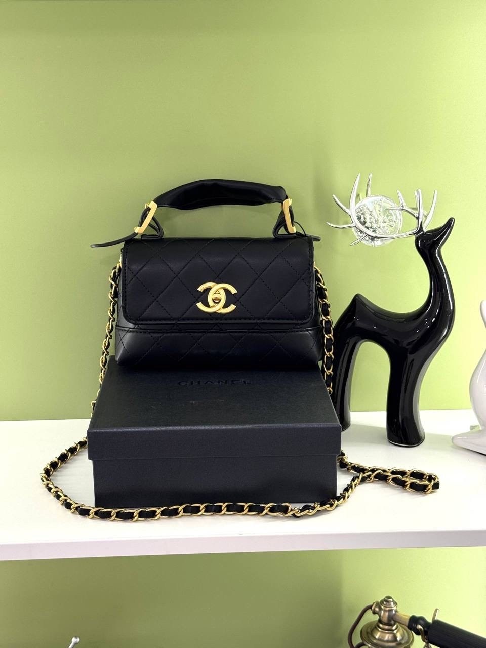сумка chanel,сумка женская chanel,сумка шанель,сумка шанель белая,сумка на плечо chanel