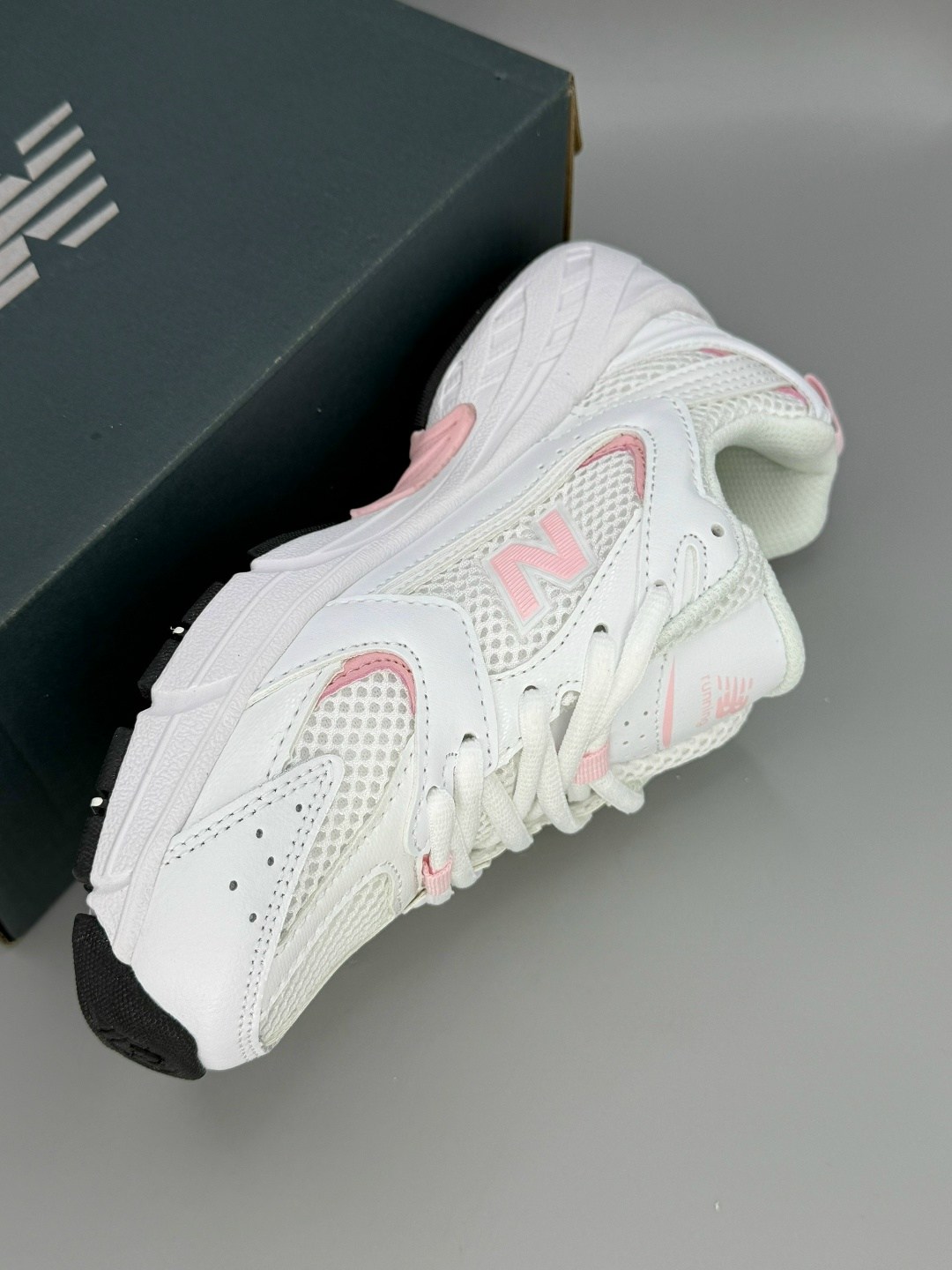 кроссовки new balance 530,женские кроссовки new balance,кроссовки new balance,кроссовки,кроссовки new balance 530 белого