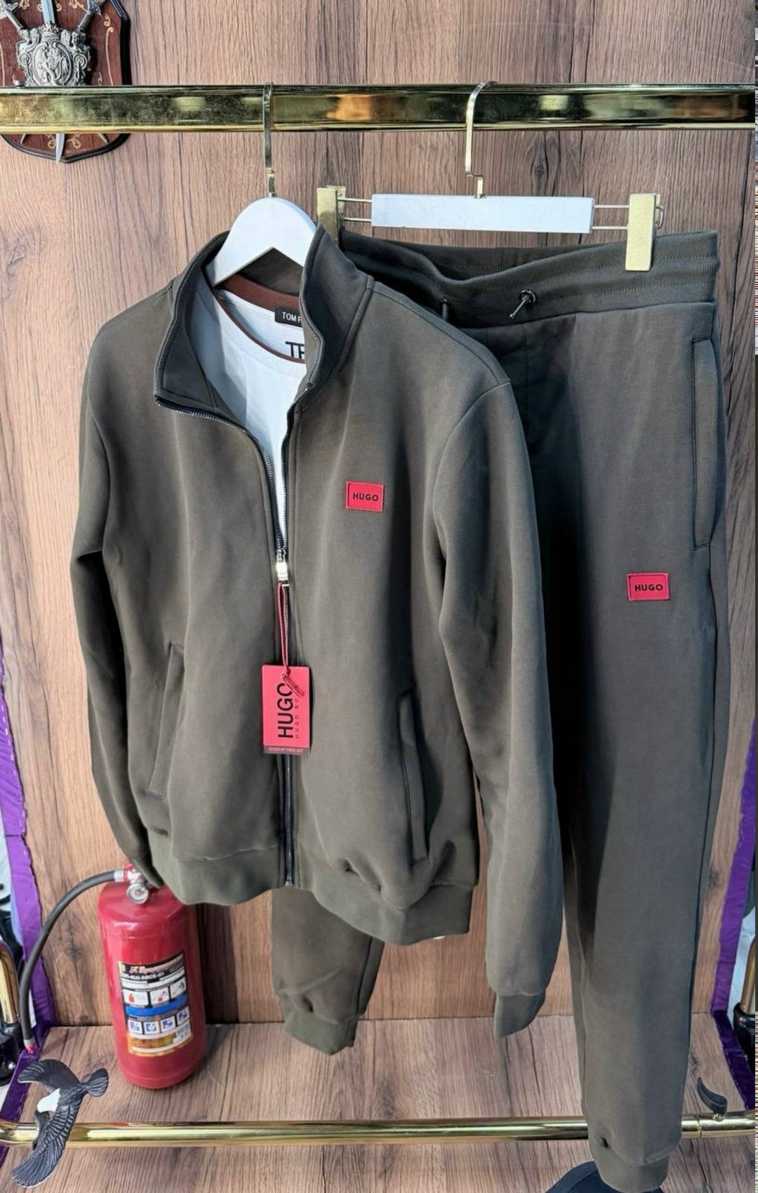 спортивный костюм kiton,спортивный костюм hugo boss,спортивные костюмы мужские,спортивный костюм,спортивный костюм мужской на флисе