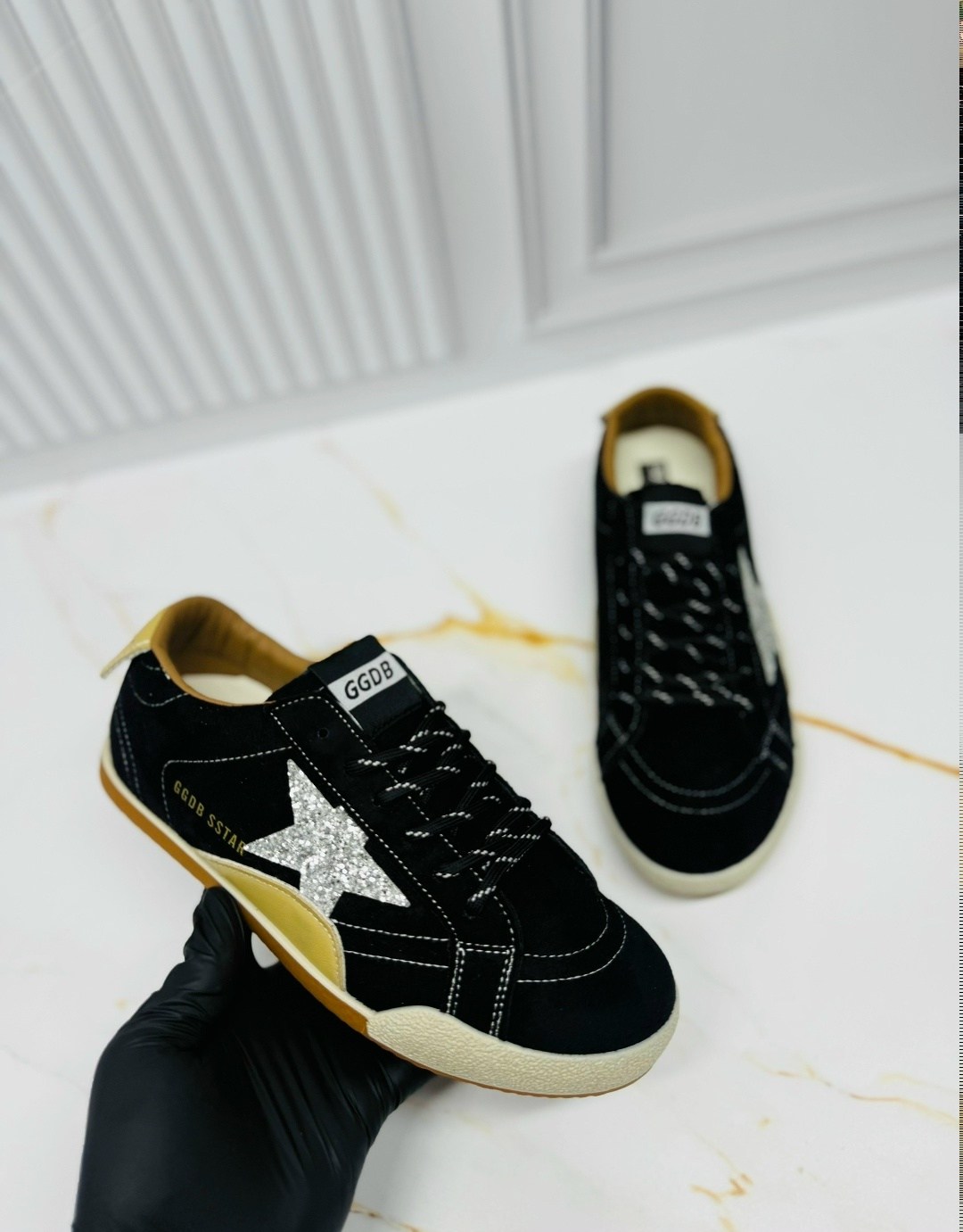 ,кеды golden goose,кроссовки golden goose,кроссовки golden goose super-star черный,замшевые кроссовки ball star golden goose черный