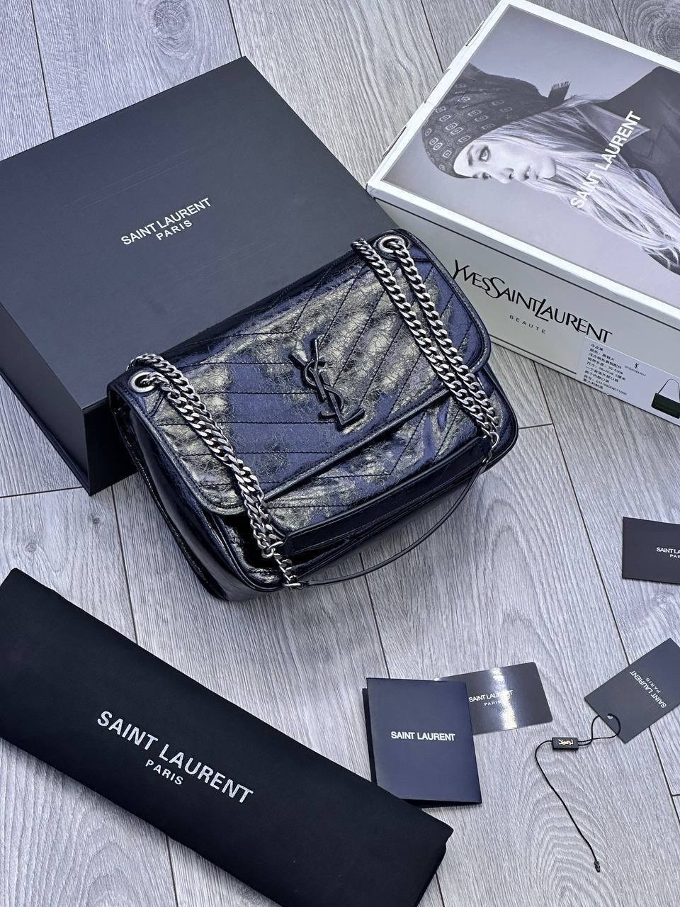 сумка saint laurent,yves saint laurent сумка,сумка saint laurent niki medium,сумка женская yves saint laurent,кожаная сумка saint laurent