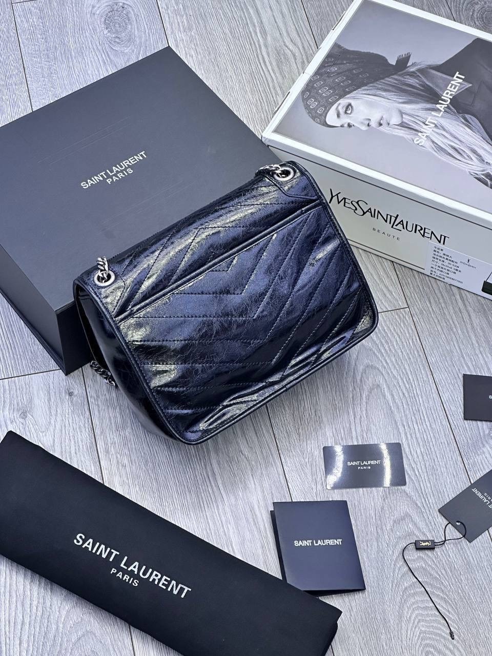 сумка saint laurent,yves saint laurent сумка,сумка saint laurent niki medium,сумка женская yves saint laurent,кожаная сумка saint laurent