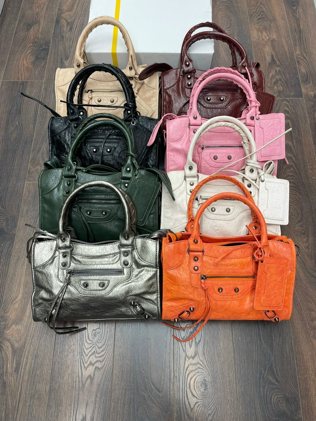 сумка баленсиага металлик,balenciaga motorcycle bag,сумки balenciaga,сумка баленсиага сити,сумка женская balenciaga