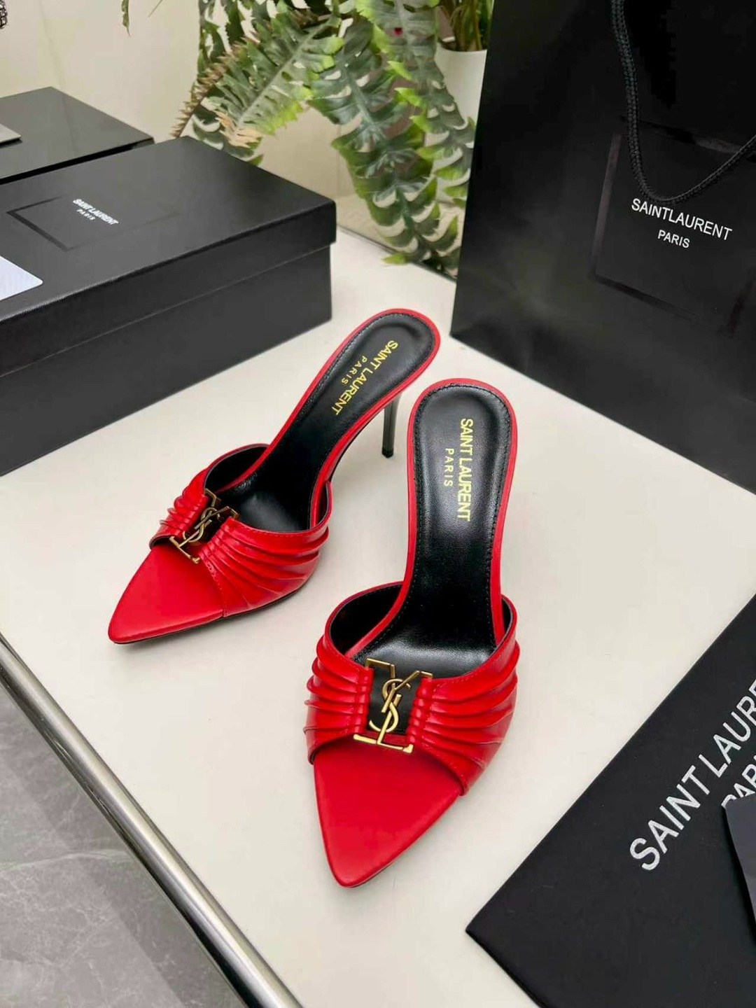 босоножки yves saint laurent,туфли saint laurent,туфли yves saint laurent,босоножки saint laurent,