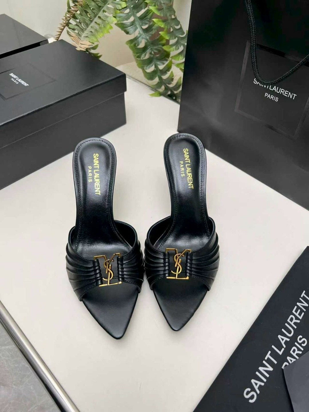 босоножки yves saint laurent,туфли saint laurent,туфли yves saint laurent,босоножки saint laurent,