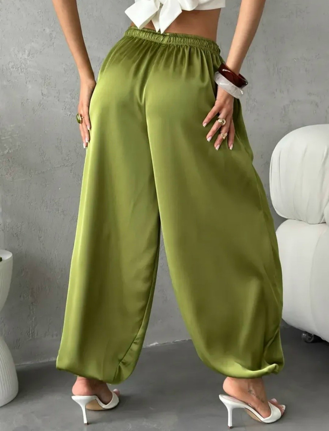 широкие атласные брюки палаццо цвета хаки river island,шелковые брюки,широкие атласные брюки палаццо цвета хаки от river island,атласные брюки,широкие брюки
