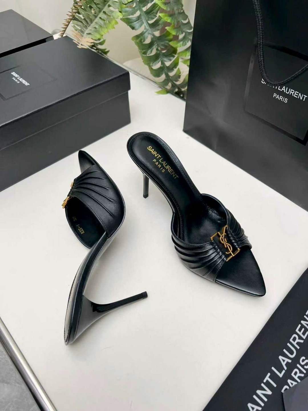 босоножки yves saint laurent,туфли saint laurent,туфли yves saint laurent,босоножки saint laurent,