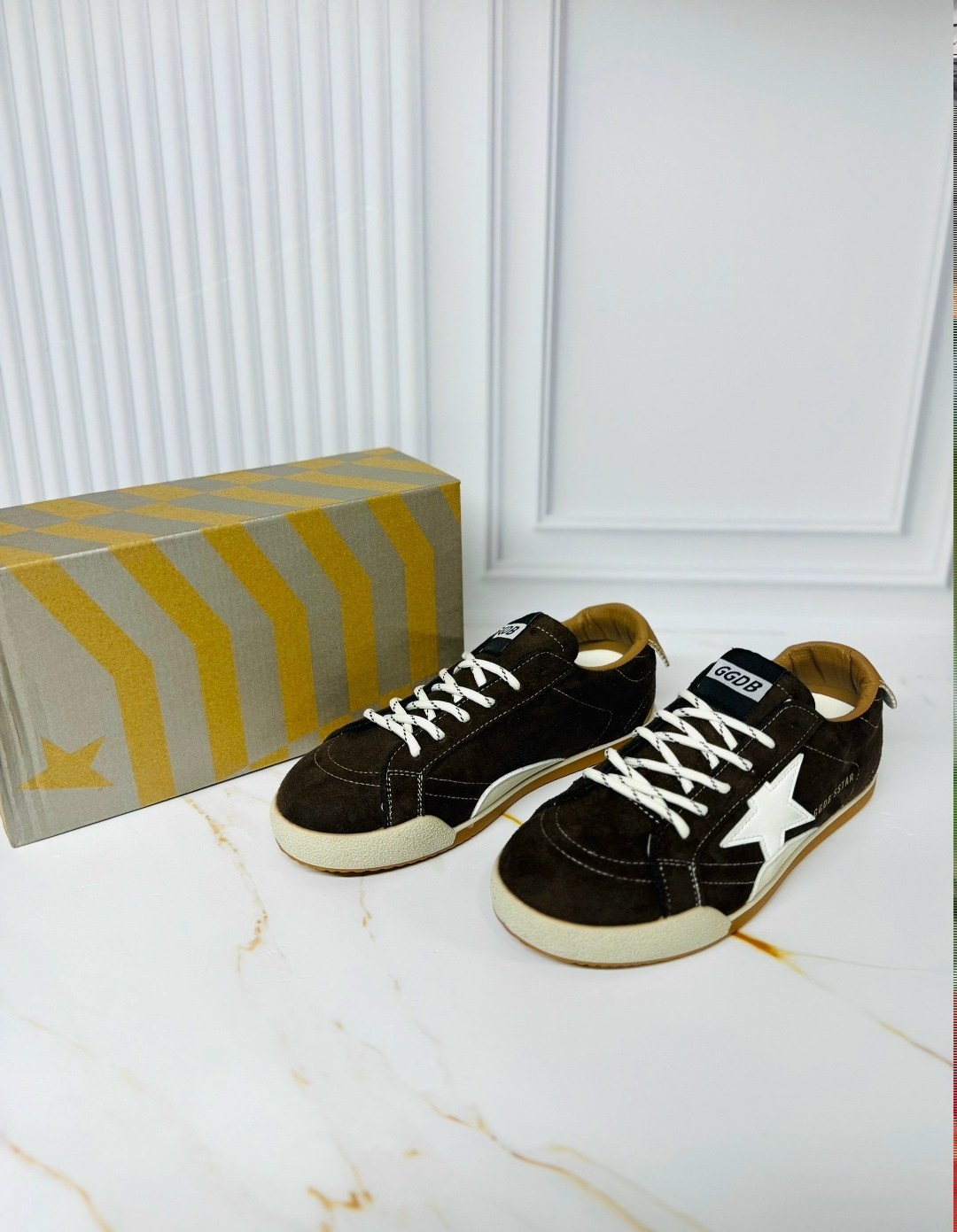 ,кеды golden goose,кроссовки golden goose,кроссовки golden goose super-star черный,замшевые кроссовки ball star golden goose черный