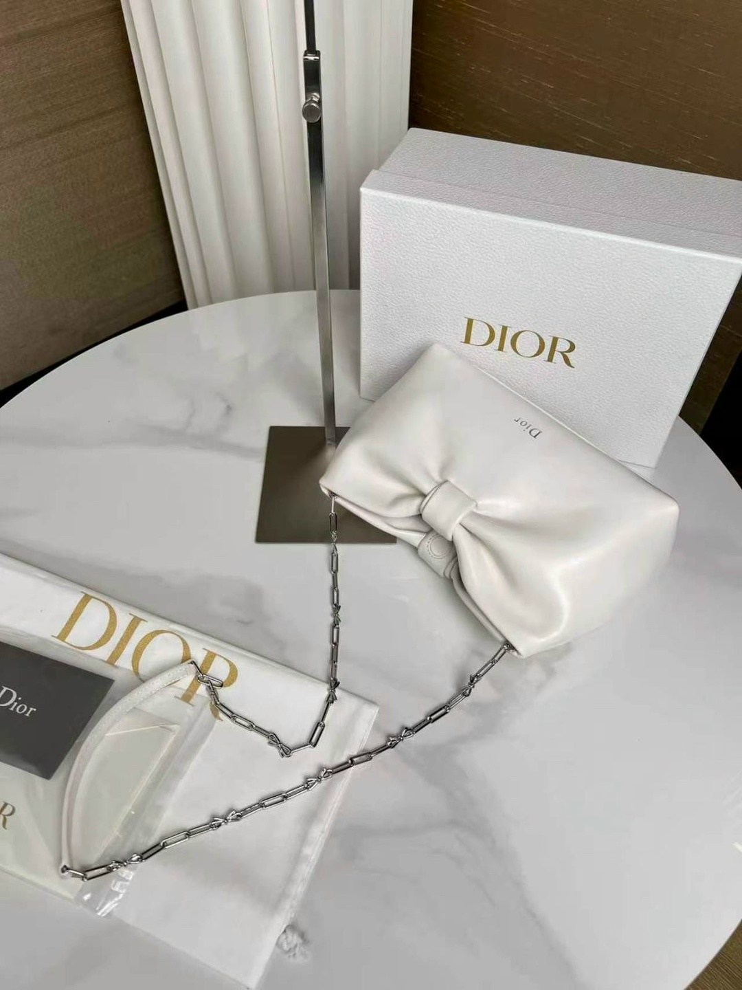 сумка с бантом,модная сумка,косметичка dior,белая сумочка,элегантная сумка