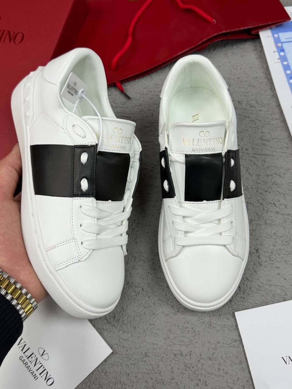 кроссовки valentino,,кроссовки женские valentino,кеды valentino garavani женские оригинал,valentino женские кожаные кроссовки valentino premium - pink