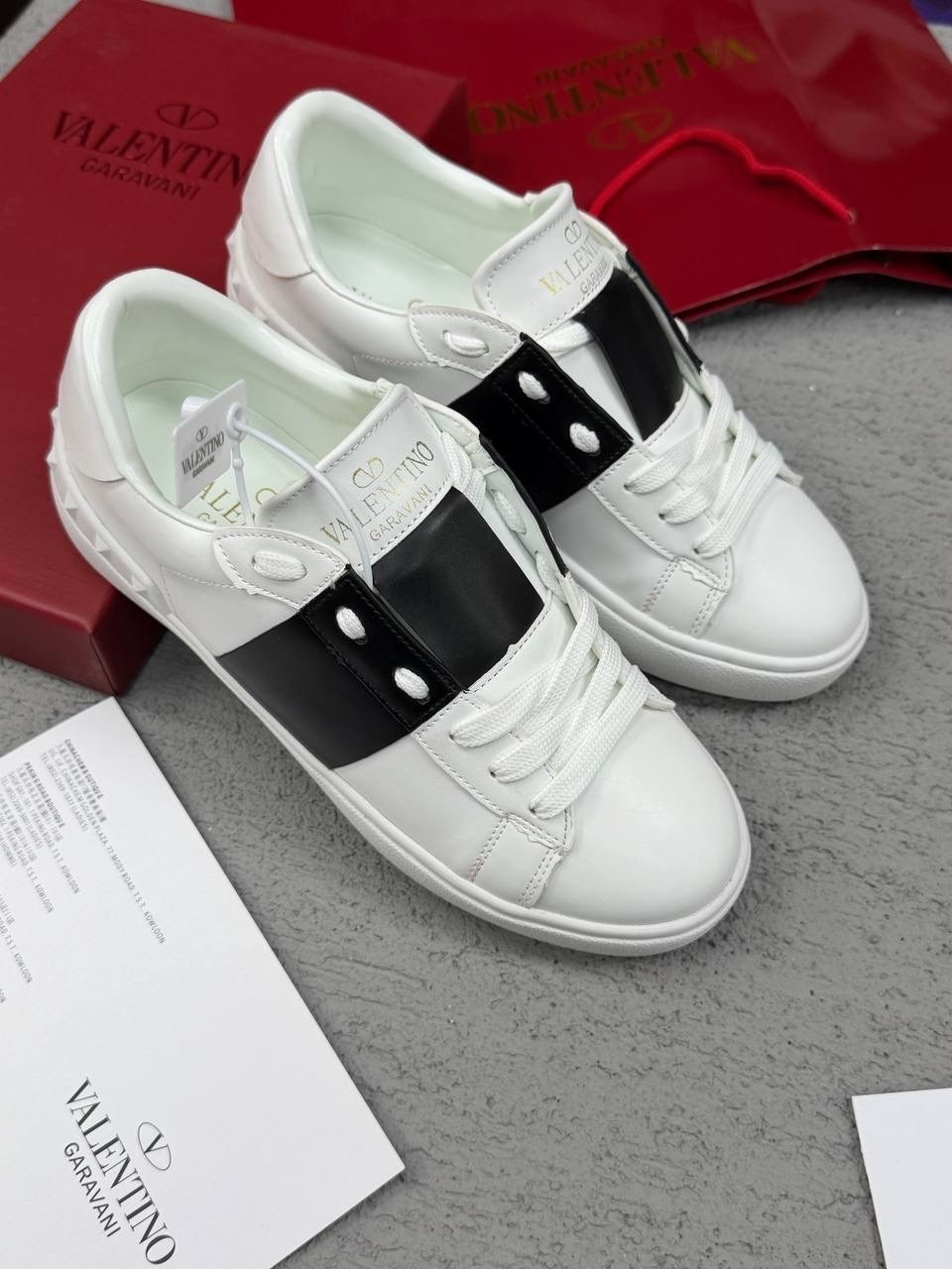 кроссовки valentino,,кроссовки женские valentino,кеды valentino garavani женские оригинал,valentino женские кожаные кроссовки valentino premium - pink
