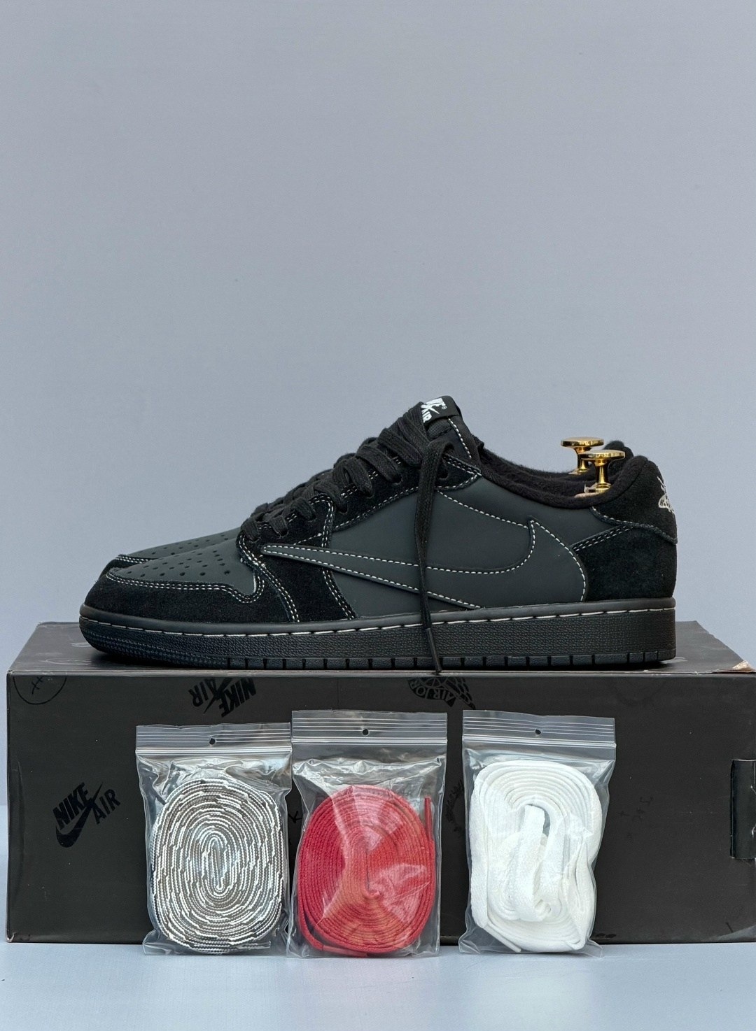 nike air jordan 1 low travis scott black phantom,travis scott x air jordan 1 low black phantom,nike air jordan 1 low travis scott,кроссовки 1 low x travis scott black phantom,nike air jordan 1 low x t