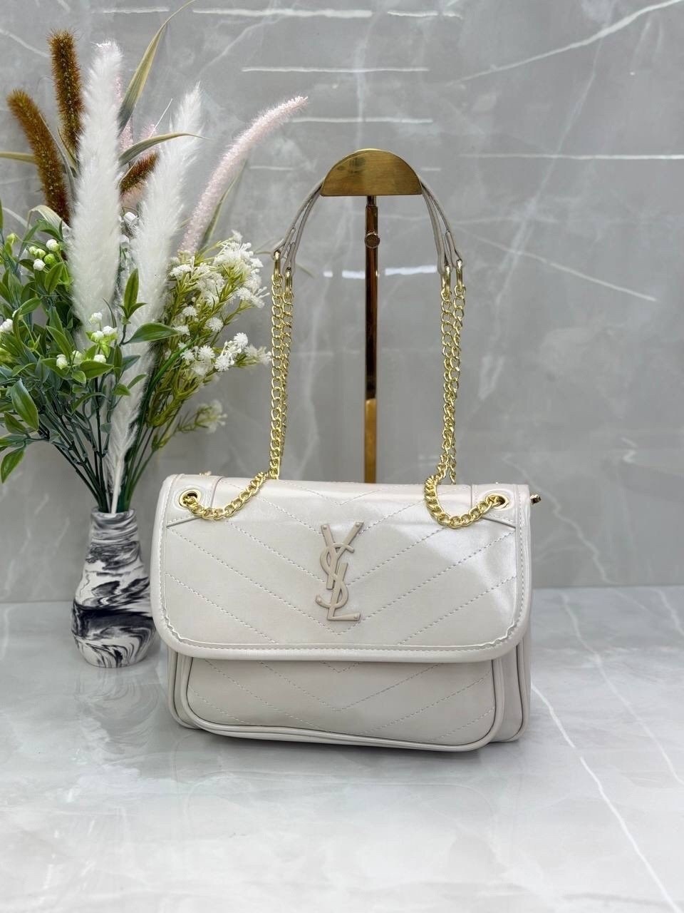 saint laurent сумка на плечо,saint laurent сумка,сумка,сумки yves saint laurent,yves saint laurent сумка на плечо