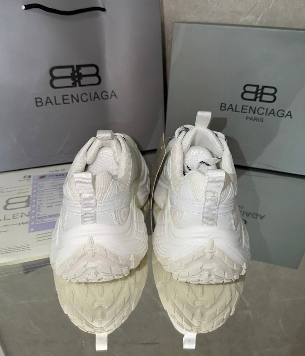 кроссовки женские balenciaga,кроссовки balenciaga,кроссовки balenciaga triple s,кроссовки balenciaga balenciaga кроссовки,кроссовки баленсиага женские