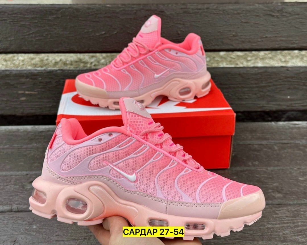 женские кроссовки nike air max plus tn pink,nike air max plus tn pink,спортивные кроссовки air max plus tn nike,кроссовки nike air max tn plus,кроссовки air max plus tn летние nike цвет розовый