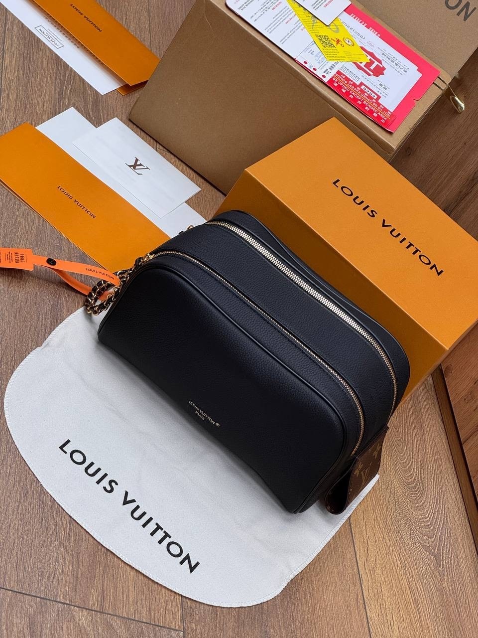 louis vuitton косметичка,cумка louis vuitton,луи виттон косметичка оригинал,косметичка,стильная косметичка