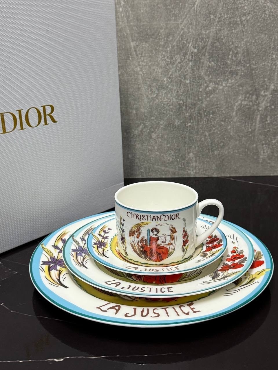 набор чайных пар christiane dior la tetemperance,чайная пара dior,чайный набор christian dior,набор чашек christian dior,dior посуда