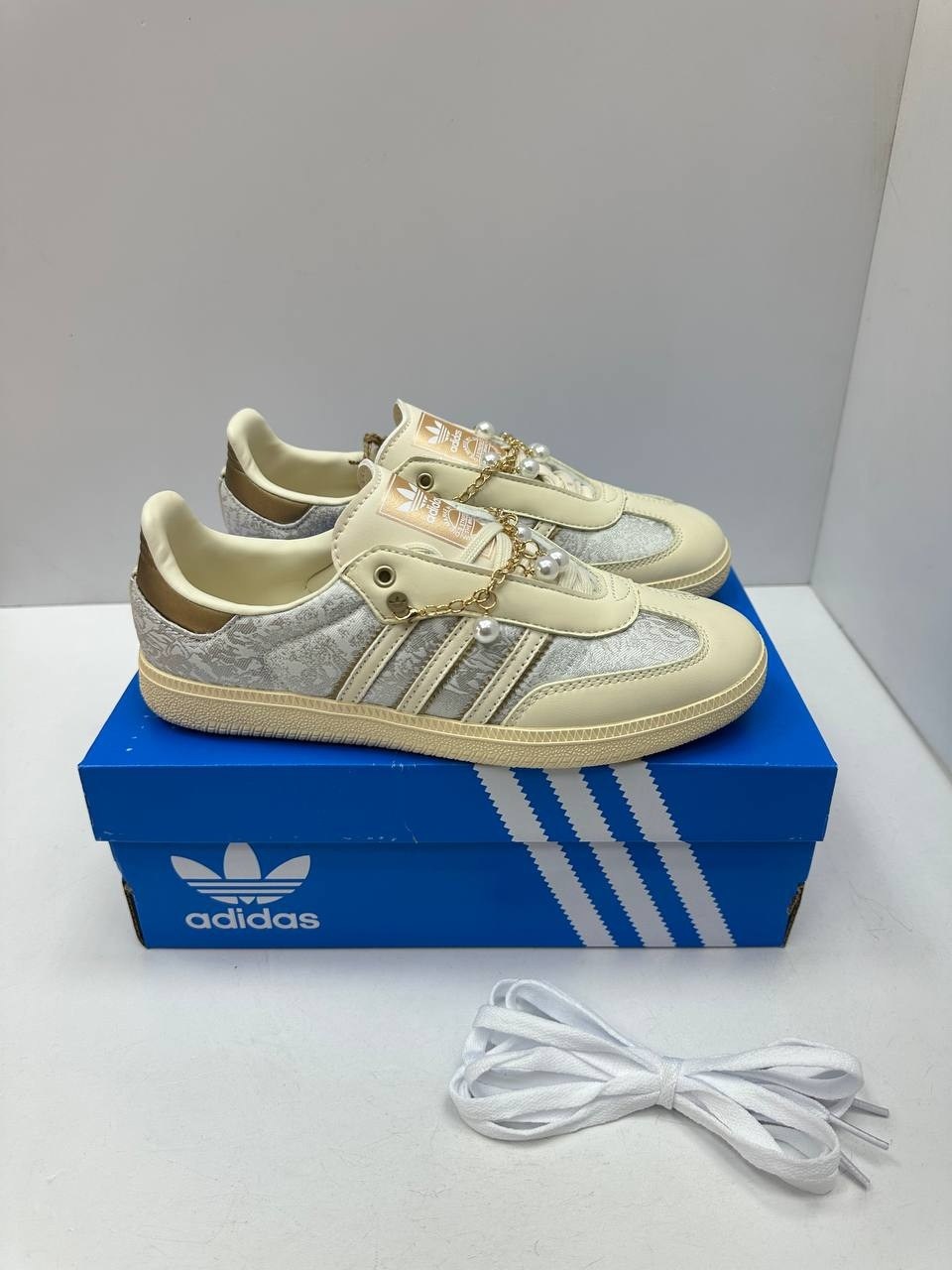,низкие кроссовки,обуви,женские кроссовки,golden goose кроссовки