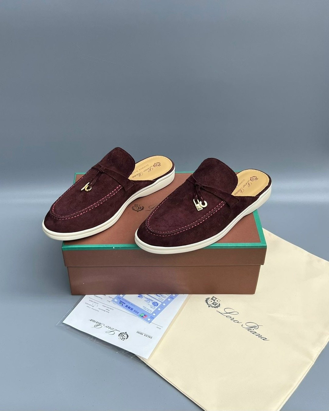 ,лоферы loro piana,мюли loro piana,мюли женские,замшевые мюли