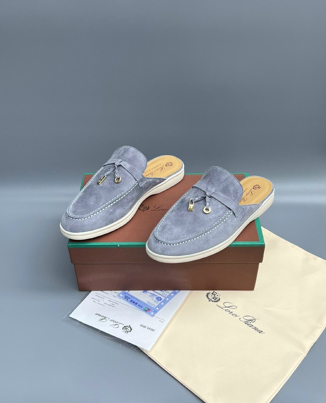 мюли loro piana,,лоферы loro piana,женские замшевые мюли loro piana голубые,мюли женские