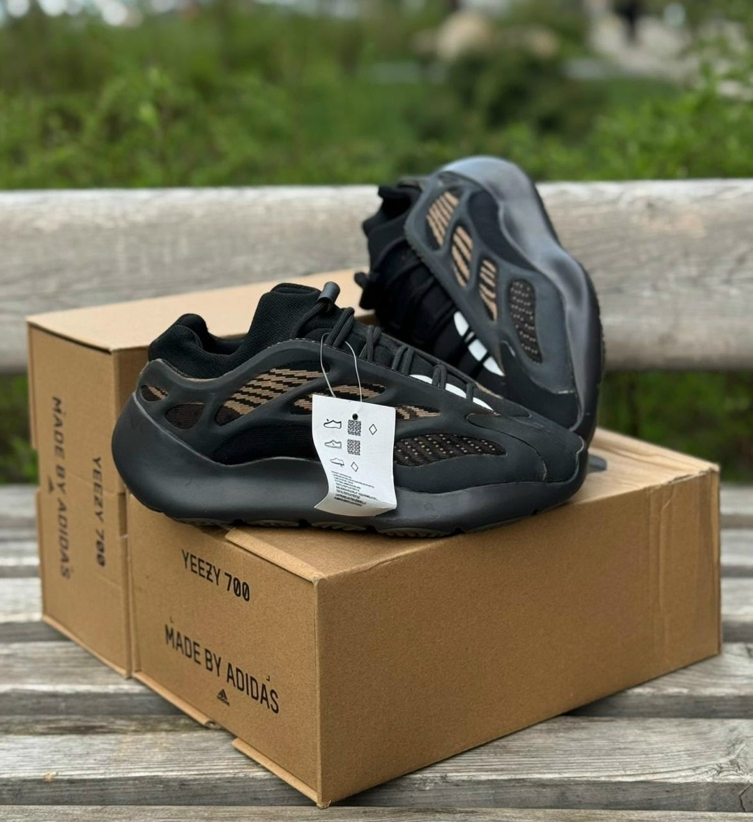 adidas yeezy boost 700 v 3,кроссовки adidas yeezy boost 700,adidas yeezy boost 700,кроссовки adidas yeezy 700,adidas yeezy 700 v 3