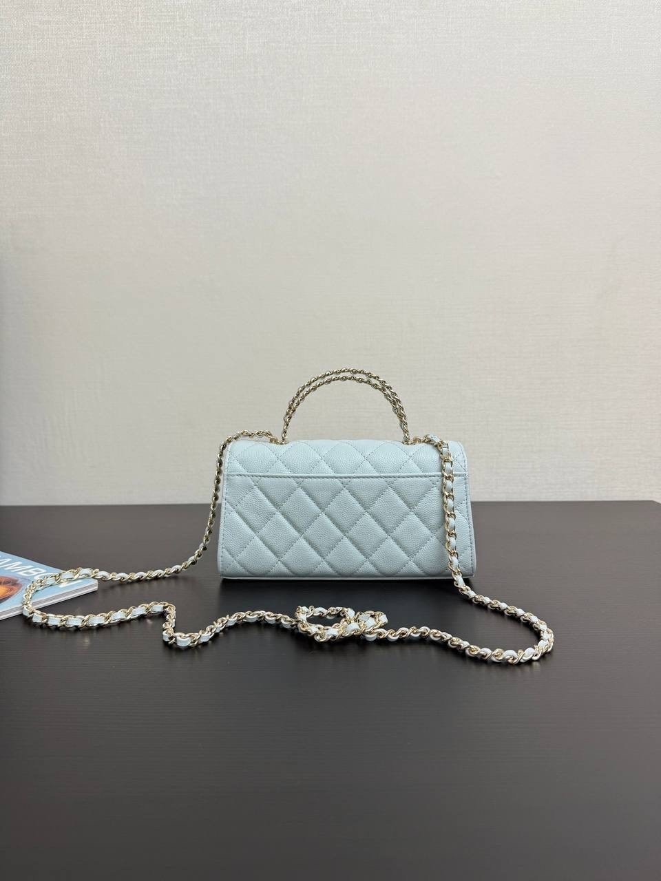 chanel сумка,сумка женская chanel,модная сумка,голубая сумка шанель,сумка шанель классика