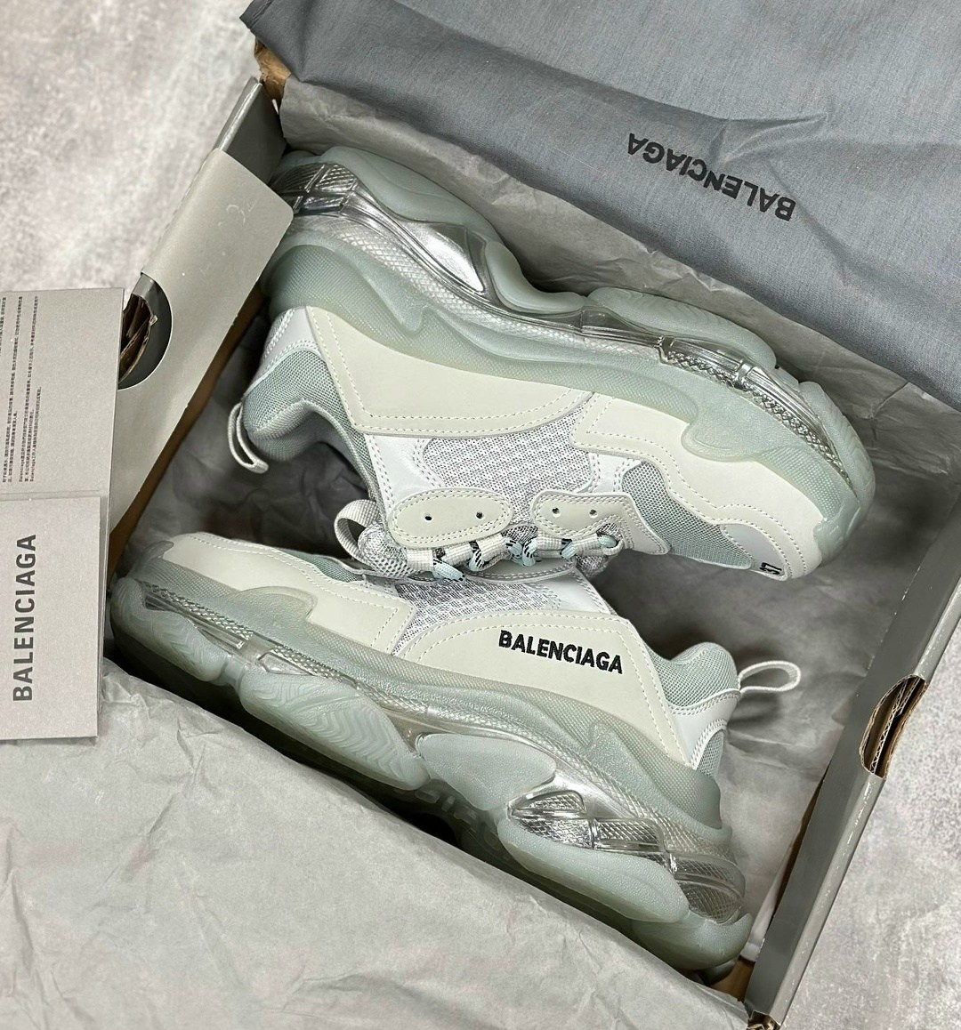 кроссовки balenciaga triple s clear sole,balenciaga triple s clear sole,balenciaga кроссовки женские,кроссовки balenciaga triple s,кроссовки balenciaga