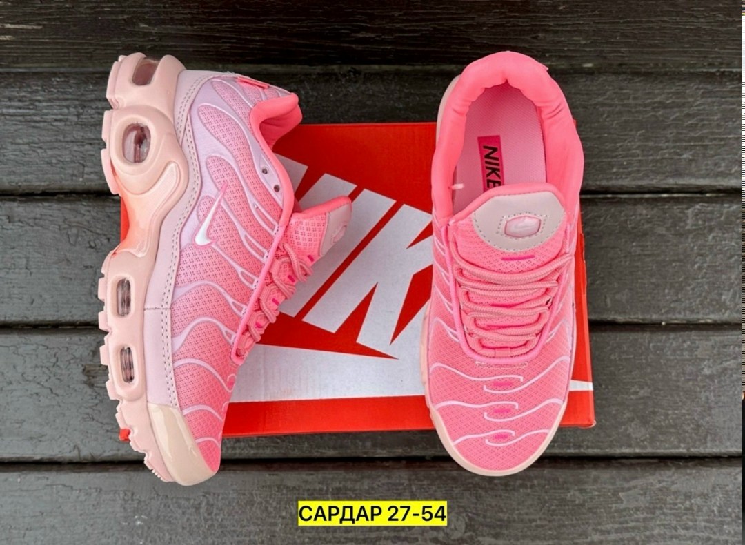 женские кроссовки nike air max plus tn pink,nike air max plus tn pink,спортивные кроссовки air max plus tn nike,кроссовки nike air max tn plus,кроссовки air max plus tn летние nike цвет розовый