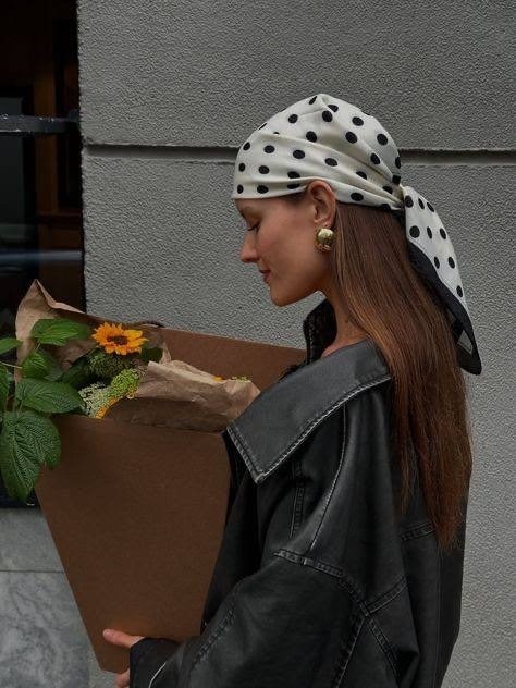 косынка на голове,женские платки на голову,платки для женщин,платки на голову