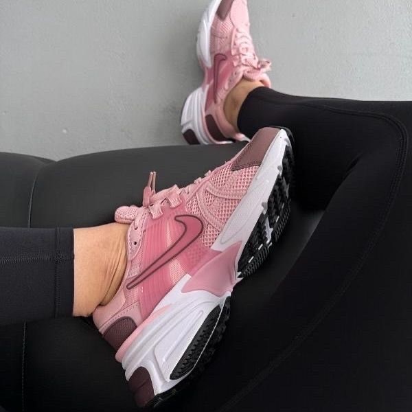 кроссовки,кроссовки nike,спортивная ,женские кроссовки,кроссовки nike женские
