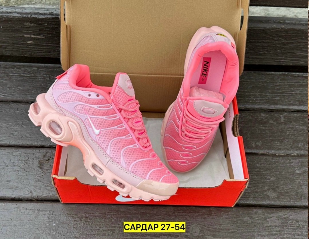 женские кроссовки nike air max plus tn pink,nike air max plus tn pink,спортивные кроссовки air max plus tn nike,кроссовки nike air max tn plus,кроссовки air max plus tn летние nike цвет розовый