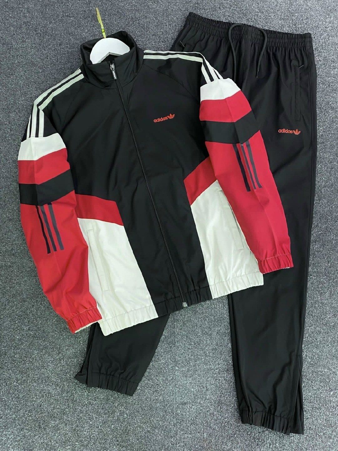 спортивный костюм adidas в стиле 90,спортивный костюм adidas,спортивный костюм adidas сальвадор 90х,спортивный костюм adidas 90х,спортивный костюм 90 х adidas salvador