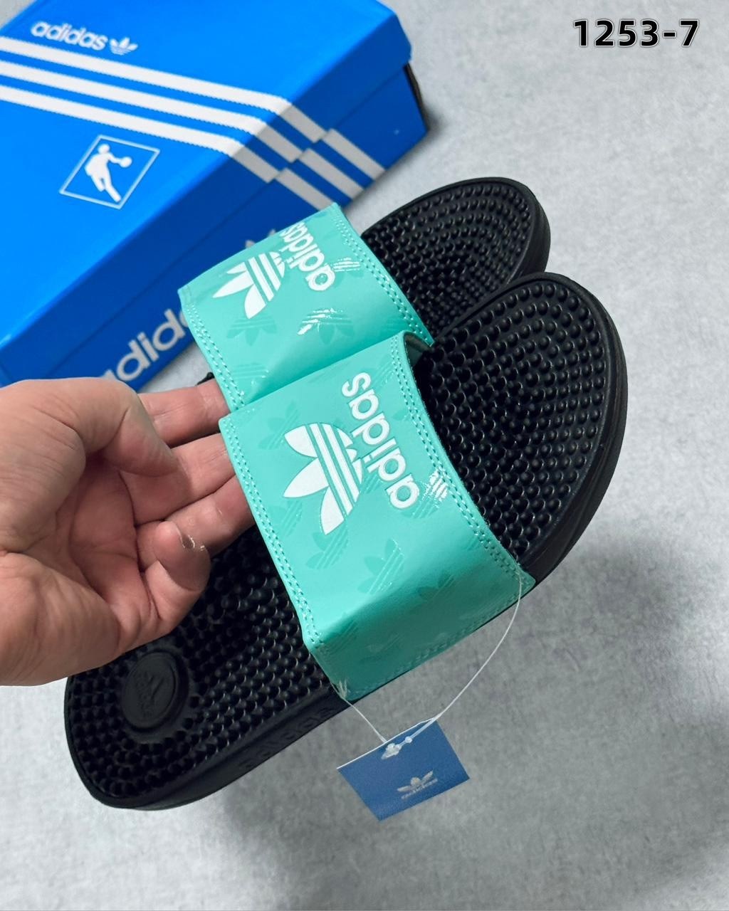 шлепанцы adidas,шлепанцы адидас красные,тапки адидас мужские,шлепки adidas мужские,сланцы adidas